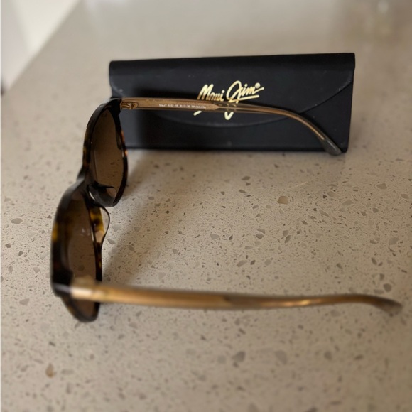 Maui Jim Tortoise Sunglasses - Picture 3 of 7